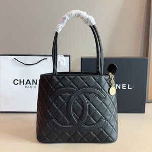 Chanel Black Quilted Shoulder Bag